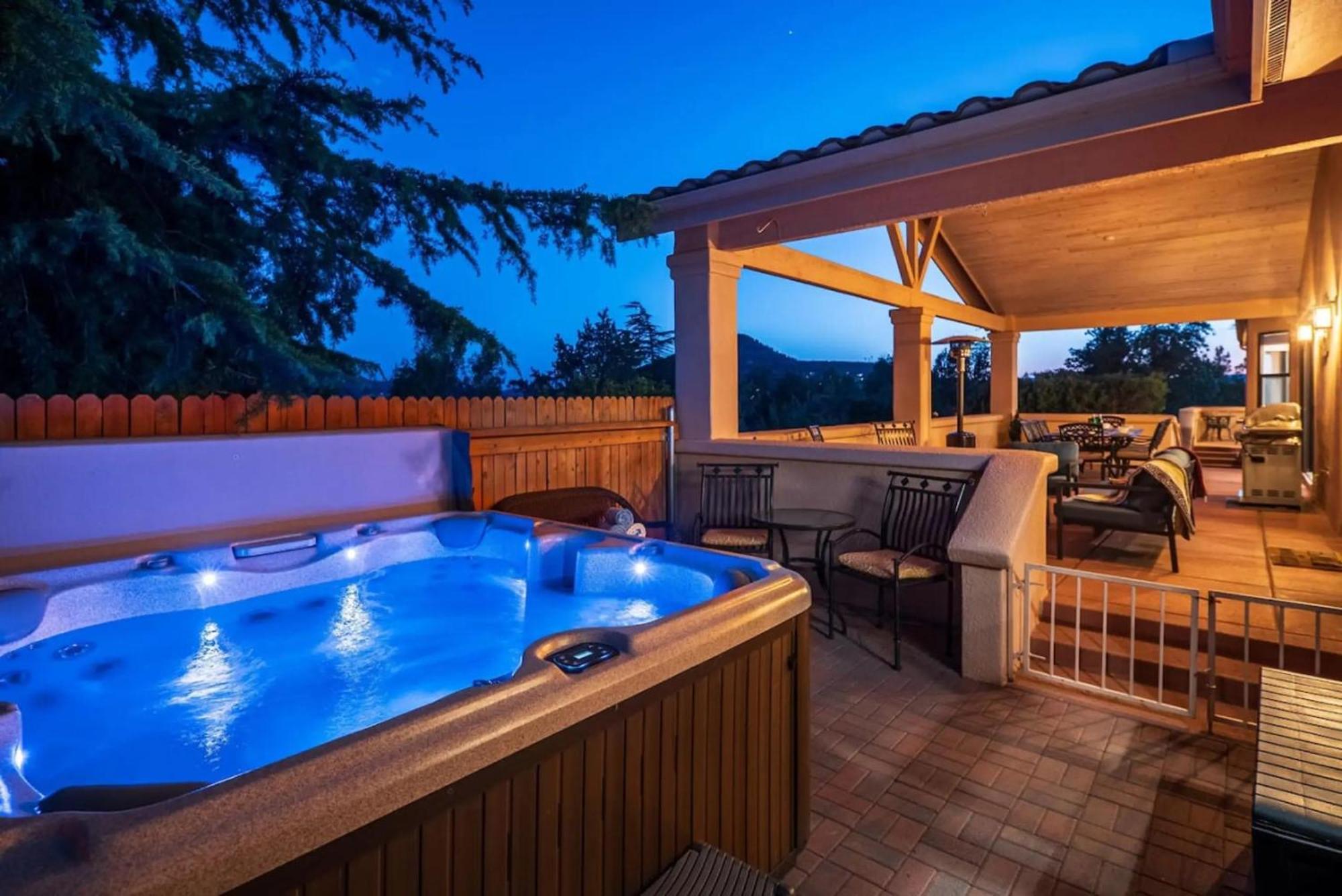 5 Bed 3 Bath Uptown Sedona-Game Room-Sauna-Cold Plunge-Jacuzzi-Gym Ngoại thất bức ảnh